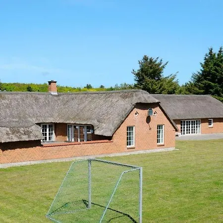 Sleeps 22 Pool Wifi Vakantiehuis