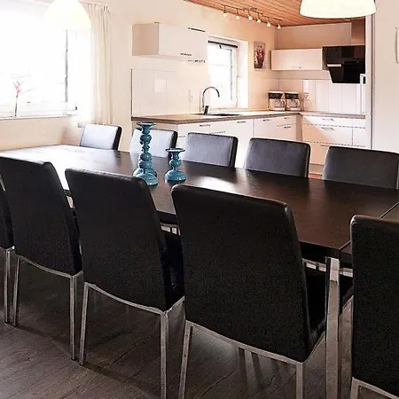 Sleeps 22 Pool Wifi Vakantiehuis