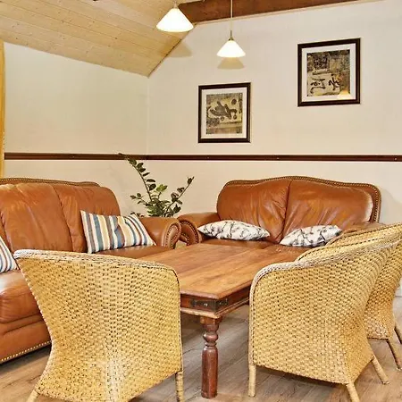 Sleeps 22 Pool Wifi Vakantiehuis