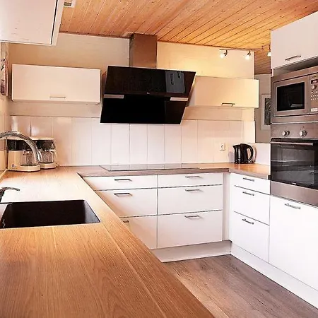 Vakantiehuis Sleeps 22 Pool Wifi Husby